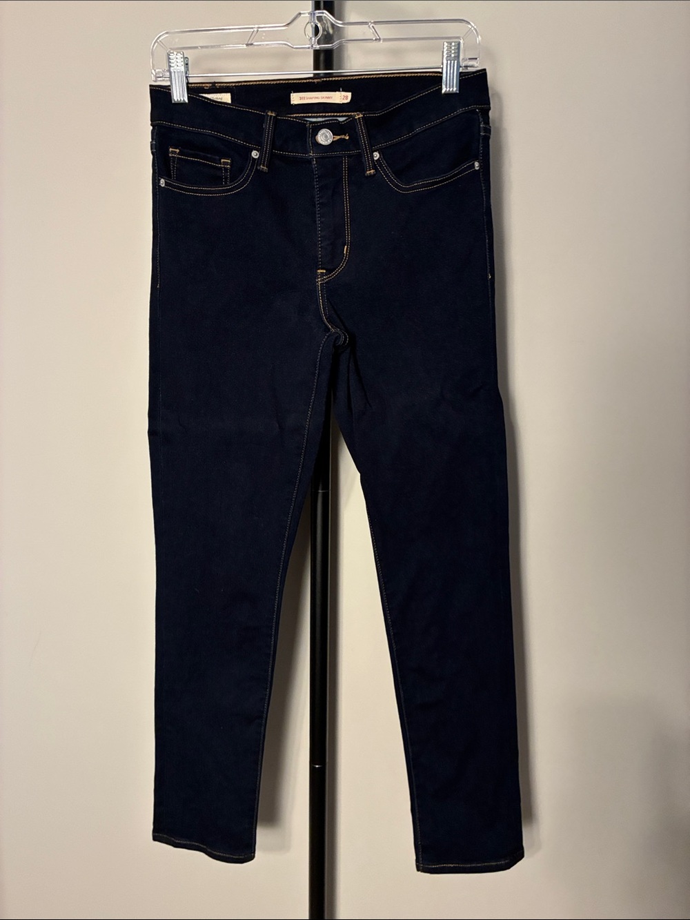Levi's 311 Shaping Skinny Jeans in Dark Navy with Contrast Stitching Size 28